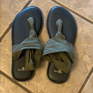 Sanuk Flip Flops